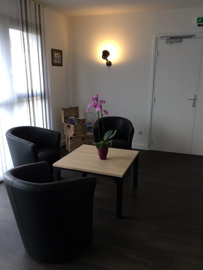Hotel Castel Neuves-Maisons Eksteriør bilde